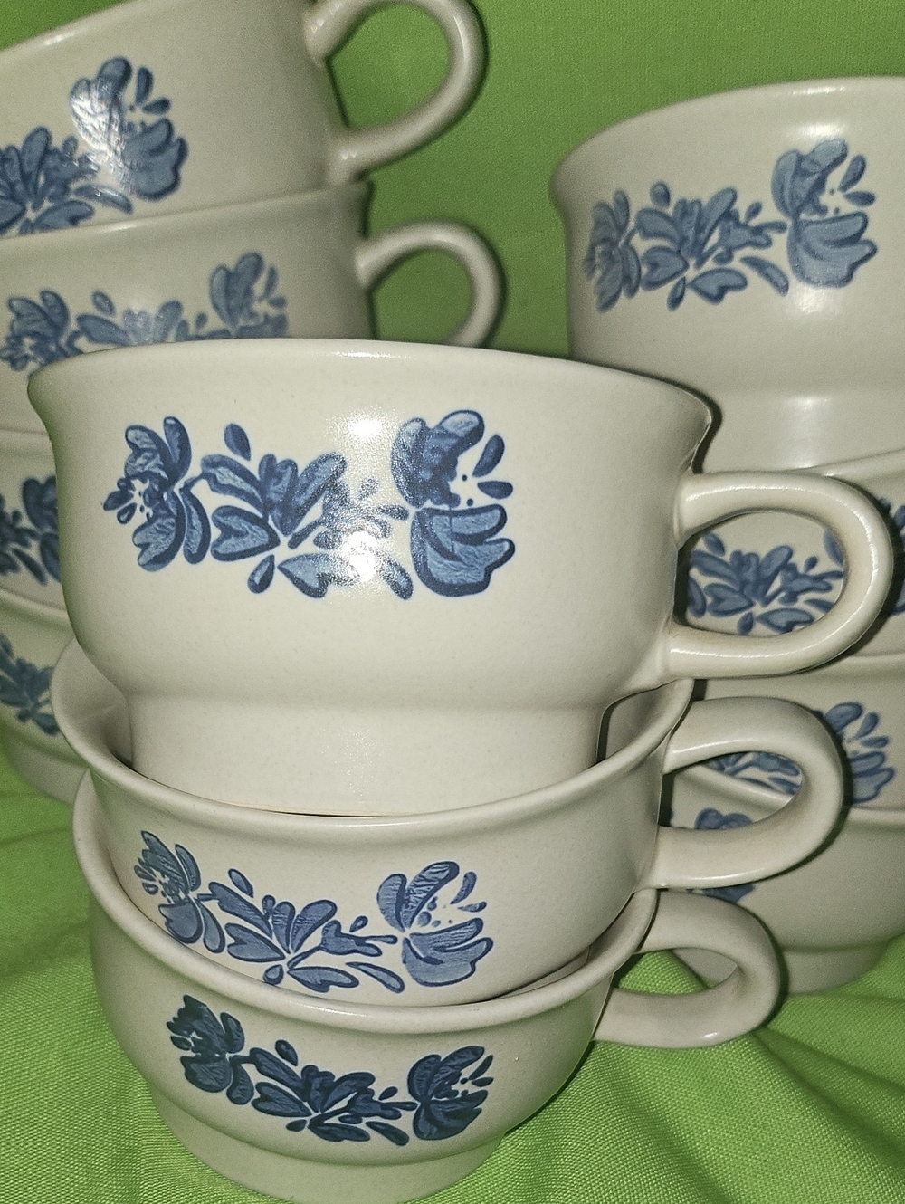 Vtg Pfaltzgraff Yorktowne Stoneware Large Soup Cups 10
